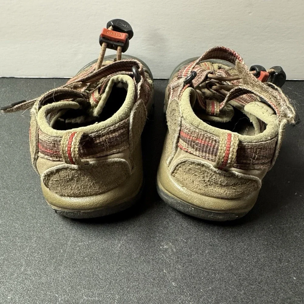 Keen Newport‎ H2 Waterproof Washable Sandals Little Kids Size 8 Brown